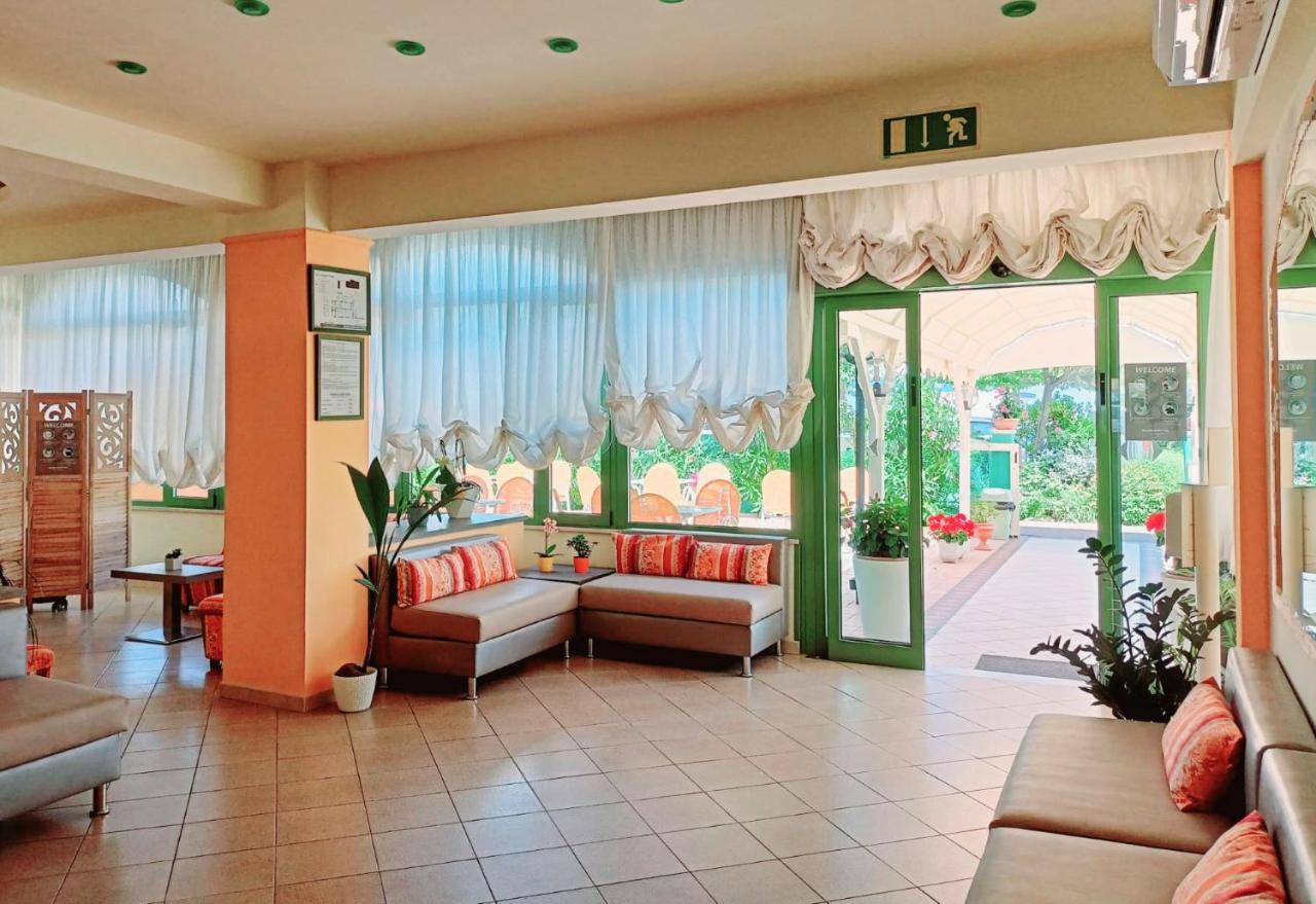 Costa Del Sole Only Room Milano Marittima Exterior foto