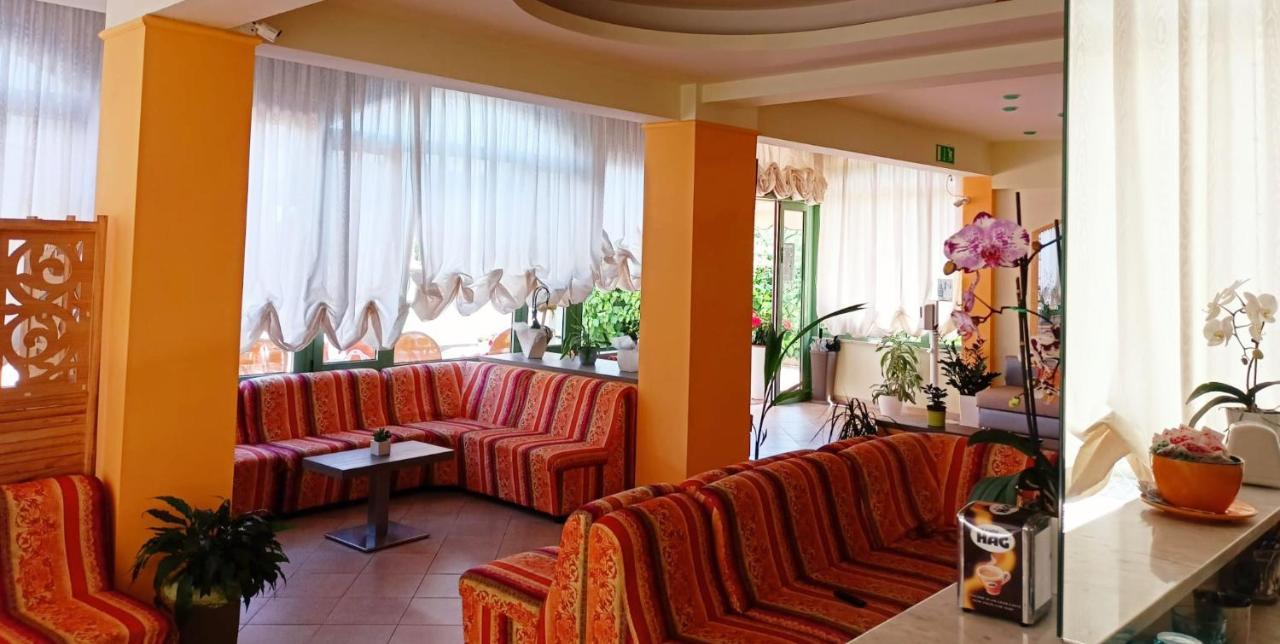 Costa Del Sole Only Room Milano Marittima Exterior foto